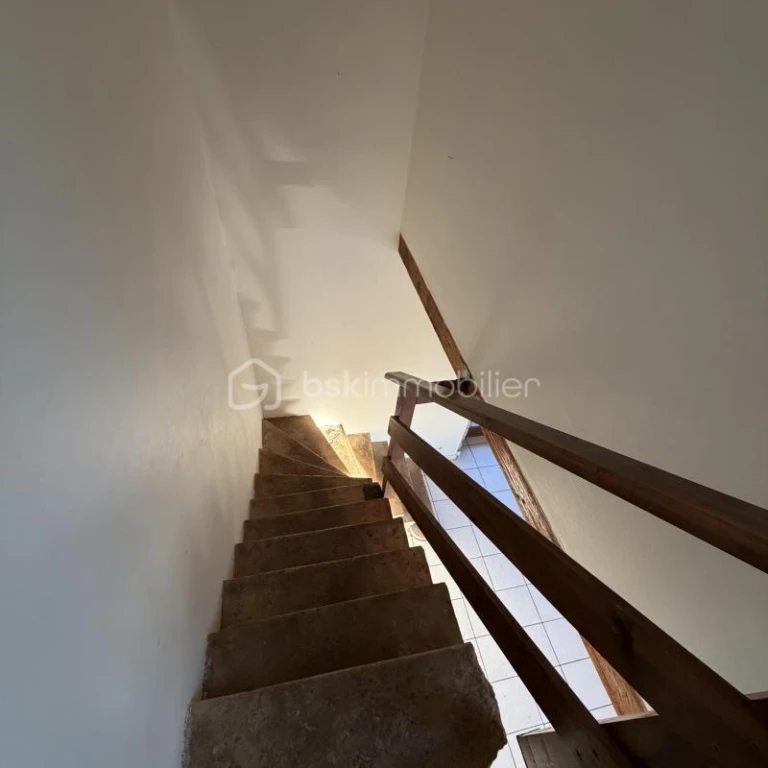 LyViSJLMToc2CumhQX4UxQBVgZg44Y9H6UHiTxx4.jpg