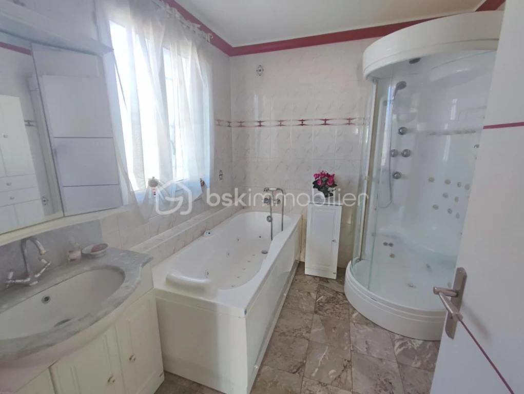 vYvinlAOIFUtZorO8lQmHFZ6X3KDYut15BaqGQBy.jpg