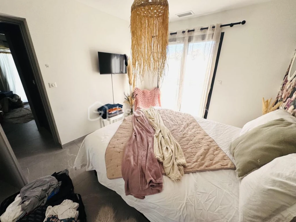 mjaY5Ig2UcpH1uwTD3i6w3Oo4GZgdnPIWKk0VeAd.jpg