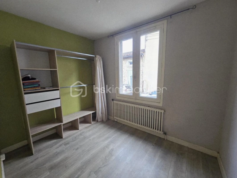cZUP7ehzOiXNLtlXn6YDtcurvihBXrclasuDLNO9.jpg