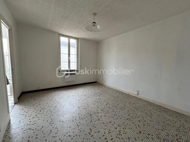 cgiJHPAZXc7UVROI5J9Ak4f7PQ86TKWtRdJWe8mt.jpg