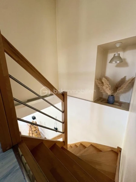 livt6JXvruPSFARBeS3xLOkMlujYlnSvfzVgG72F.jpg