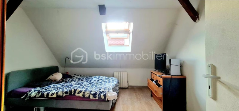BHqKettlS411qpNJx2v3hMab5J92Ts6JANTecvft.jpg