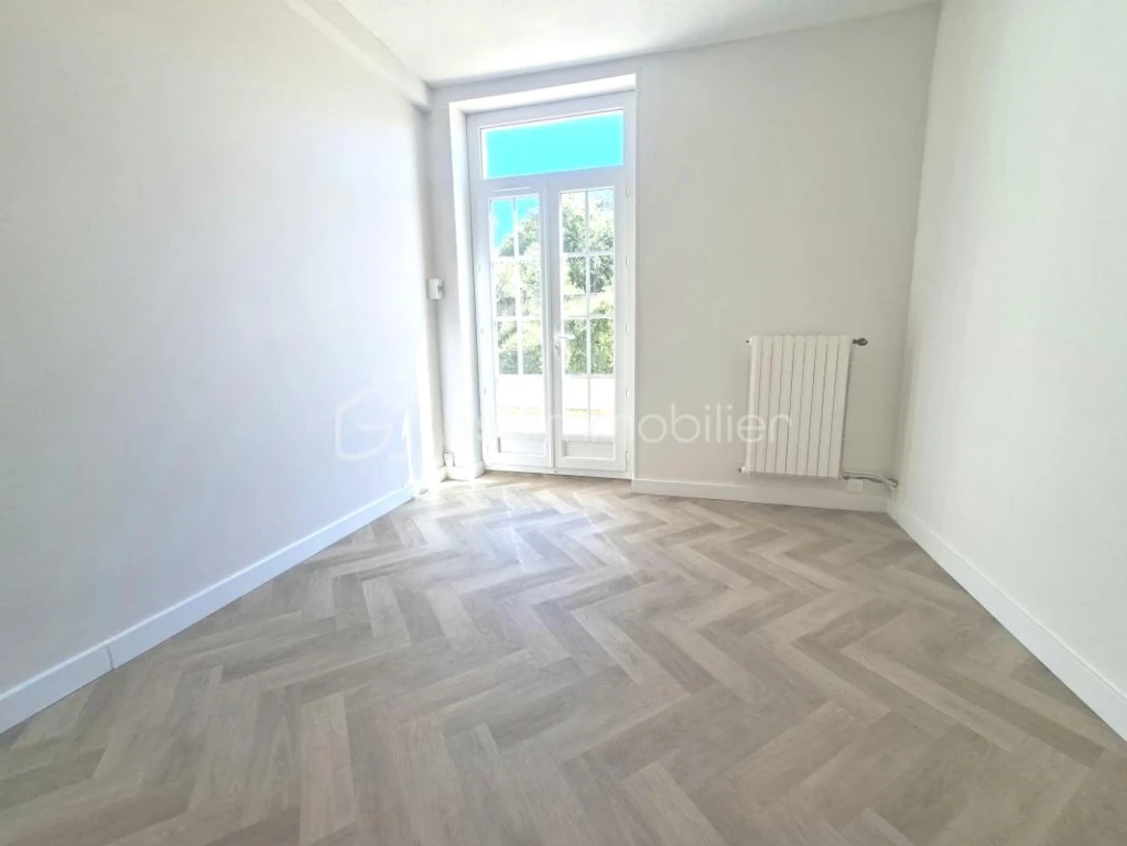 RDL9qhW1gUb10ijHsVWiujKOPNCUJwf362Iz7ayn.jpg