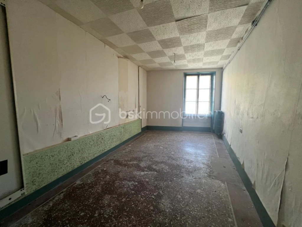 AV318Cp4z5wB5AYkpRa6Atig1ZHuK1th1sSzc8zu.jpg