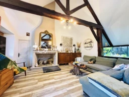 iDdn3xK6TLDSL7rxxPGYgqooByLJYYO2jSO9IhVi.jpg