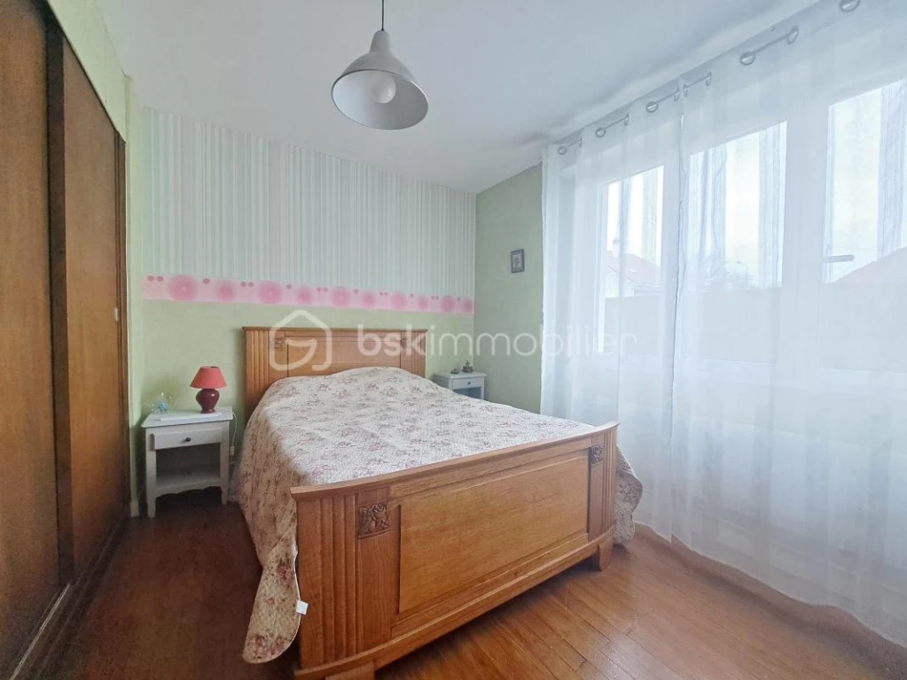 zOOvrPaQNq7DTMZOpha7H30keoCkJTW94tJMiDwP.jpg