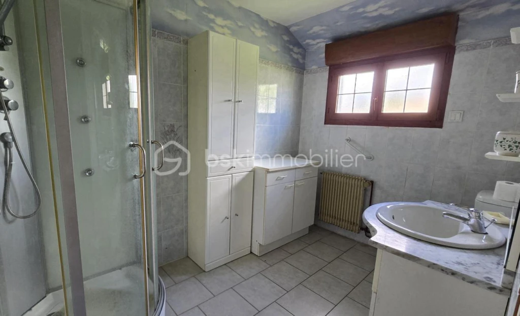 XeEdNioeM34JIwzELQPvKBxJr2YZBxAF32HJSyLh.jpg