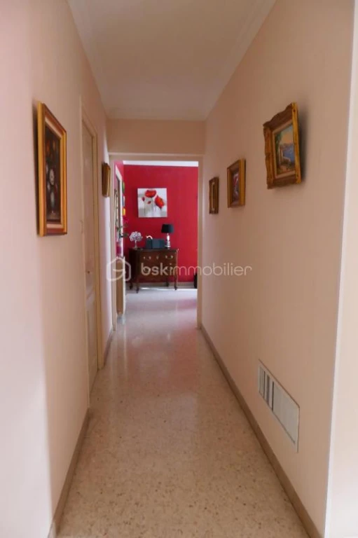 zJBccoLpQLUu6DyztSRnBzlakLIE0nxAOAGEUz61.jpg