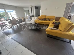 5bN8jgvRADsZb5mKx9y1IJnMlOmU27MpA8WqMnA5.jpg