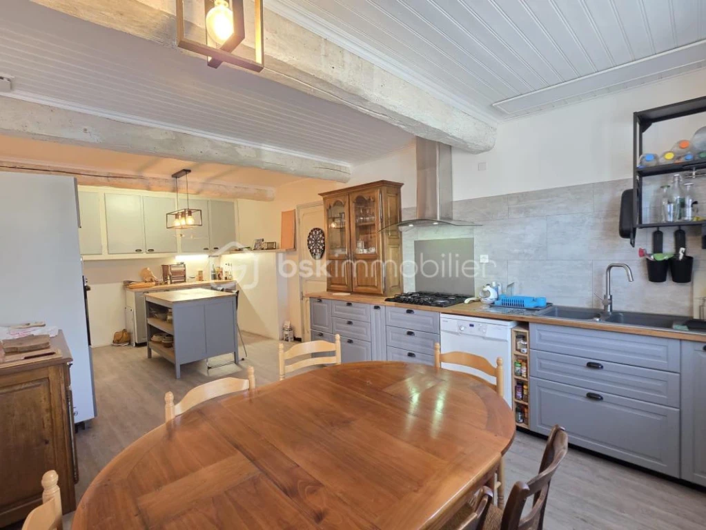 ySMaP6N4UIyvCeKhN1zEauC65rm9m89FRvaQE1xn.jpg