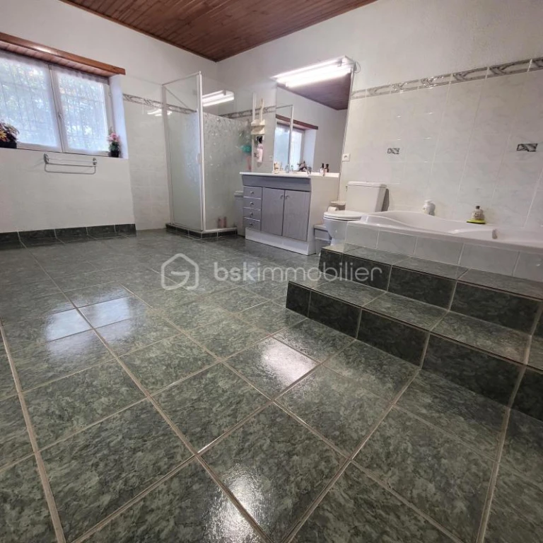 R20MdZ7Uf4l20fefKY1lThA9txriT1HKVIbiEgr4.jpg