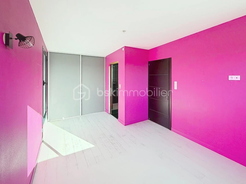 mrv80EnBjbvbpJUX21z7PM3ggPBPTMuANR5bucEH.jpg