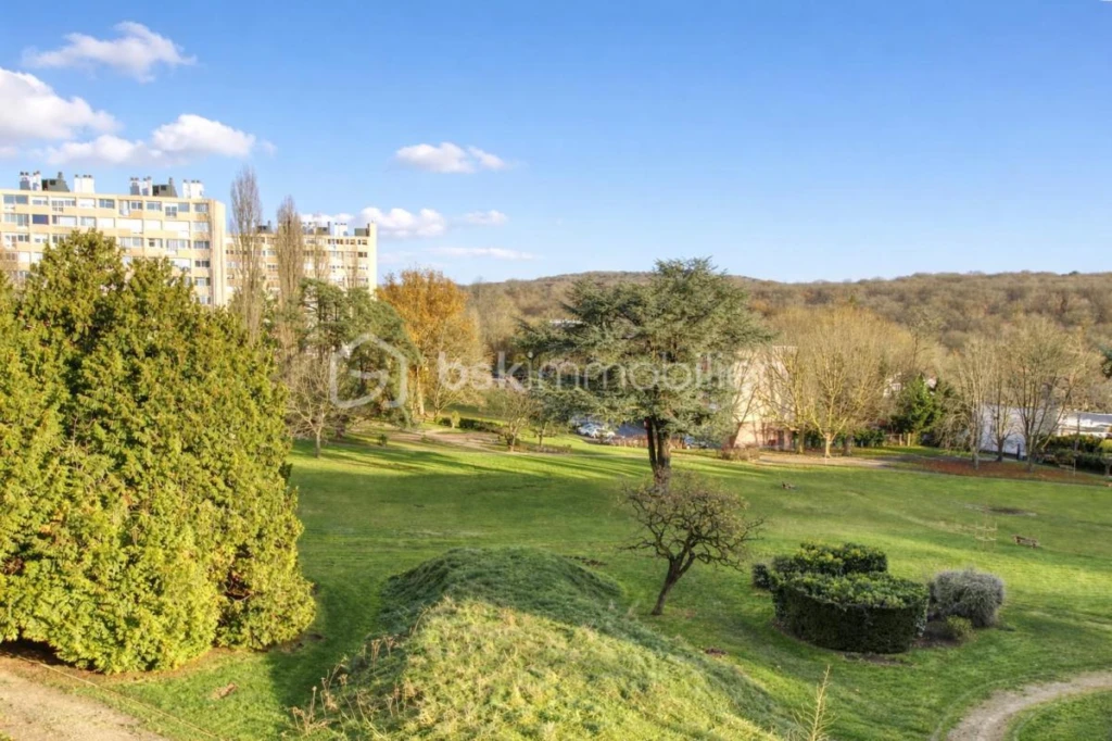 Mlf84UUptfqqNcEo09U4m4VGiIsVbRZVdbpwnnOX.jpg