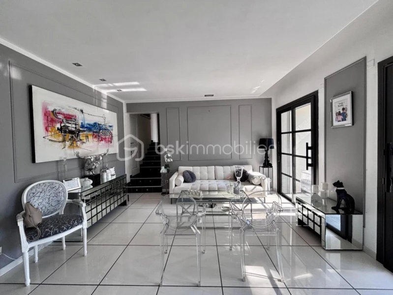 UIhoUJ8WLSv8LiLRZS6dbn5nC53mrTomU5ZYgx9Z.jpg