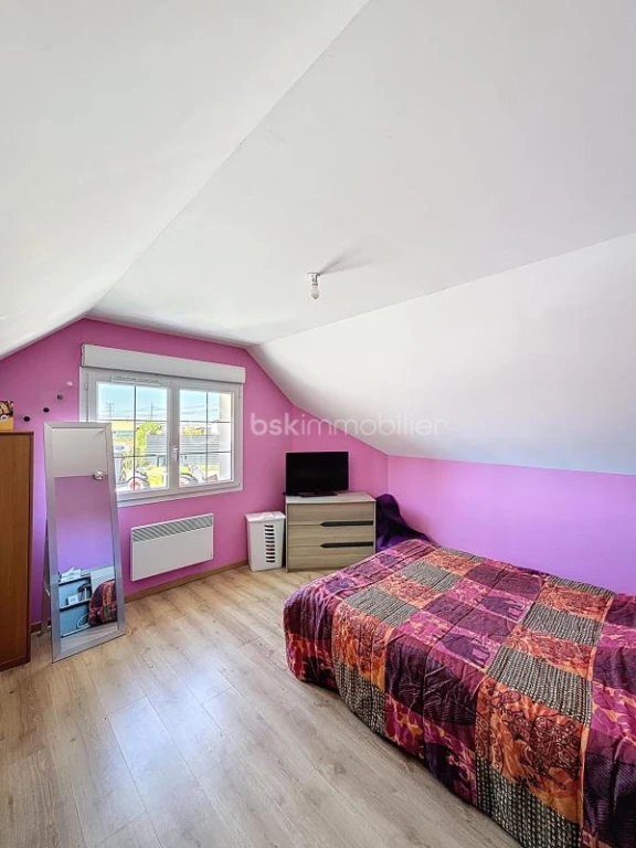 OVt76sB5ufRRBZosrI2mzI9jKXW4Hd8IUzrwlrzN.jpg
