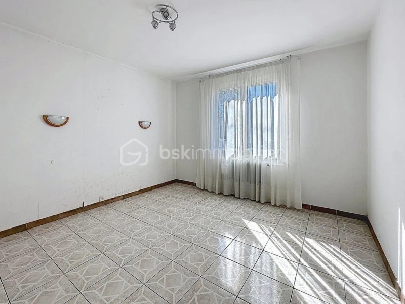 ojy1rCqV99z7C6J40nPfITOatw9VzaBk26PLCRBj.jpg
