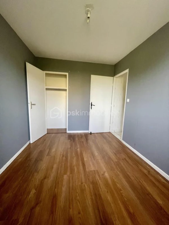 33pKYvdN5r9GF5LFfdaaFOMUgu1haENIWf6lB1ux.jpg