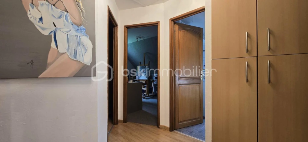 HUN0m5XG962Kari1i0Xsdk2bdG5LTvfi10nf5ekc.jpg