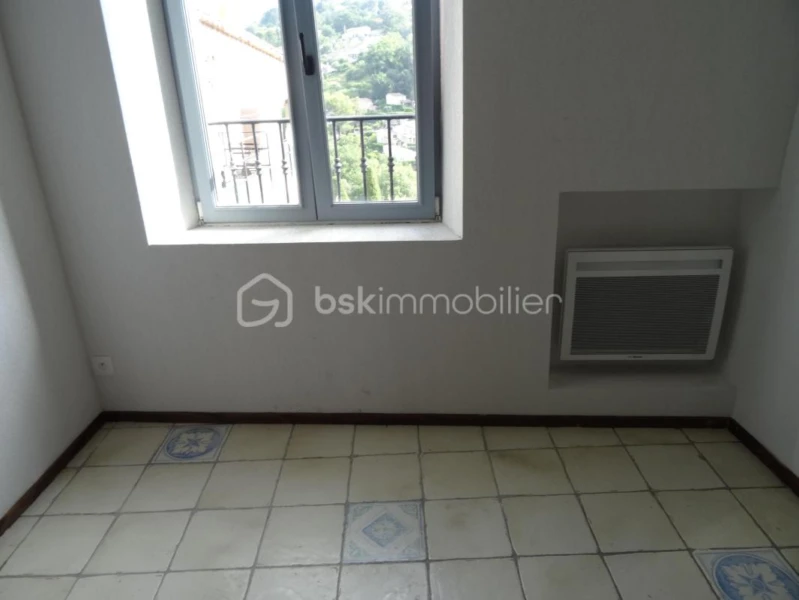 tjsrMy8bi6M5oKiD2eXicaPbOufebH7uRTCoFNay.jpg