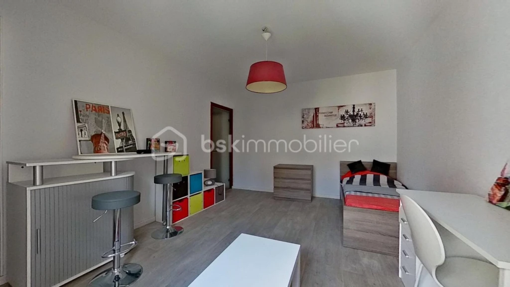 DRdp1aupVSjoBIWLH09OrpRsQyWzgoFrESiK6rEs.jpg