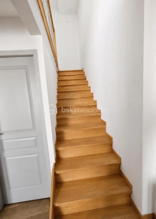 ZO46NkkeAvjFhTVXCjThfoXsf1Jm8o122UJqkZ7K.png
