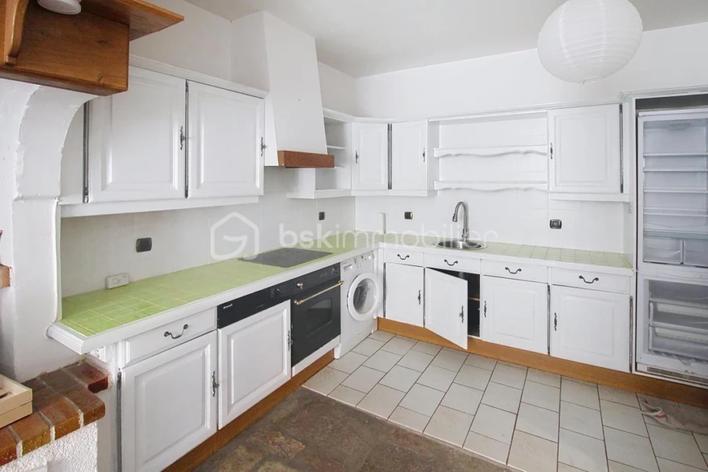 GBcP2vmGiHQboXp44w9mEDVpjlrwk4U7Un4uvyww.jpg