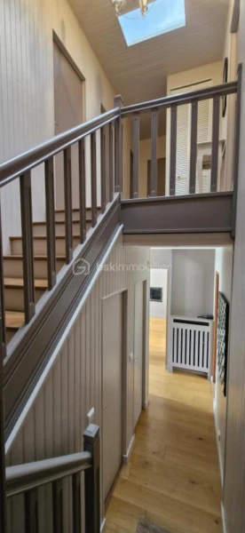 orbL45lqdTz3UT3ZNWaTdtUdky7eczKEHKV2O4OW.jpg