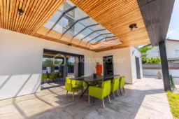 V6fbl8sF776mSsifiTMQZI1WQyU4Ik1wiLtP9pHR.jpg