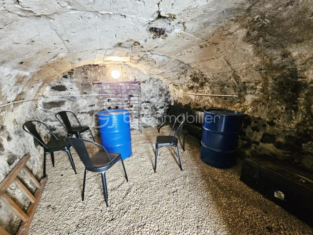 zgwWysaF8jdirjxdcHMrMAKFs15IlPSN4YknModO.jpg