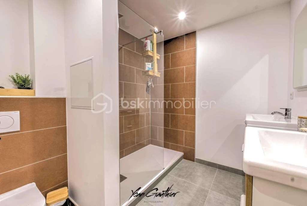 kAZrBEEAJT7AmhNH005zOyBC6BoiLPAeh3umb49m.jpg