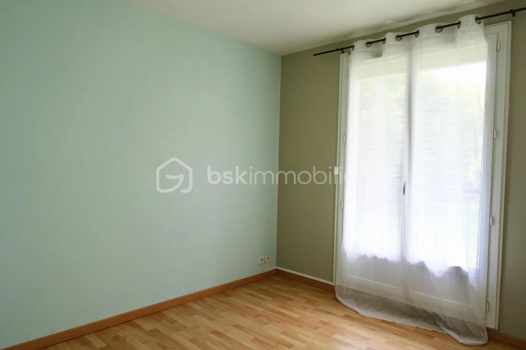 IpHJssDRPlPFgLuFlV43mR8LuBPPh1ofRw76IUvS.jpg