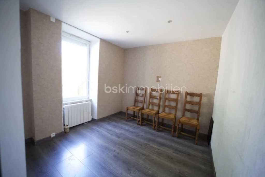 zIRtis5AqTVIBzlF4phkTnuC5MMZNVmxSz2b8i9B.jpg