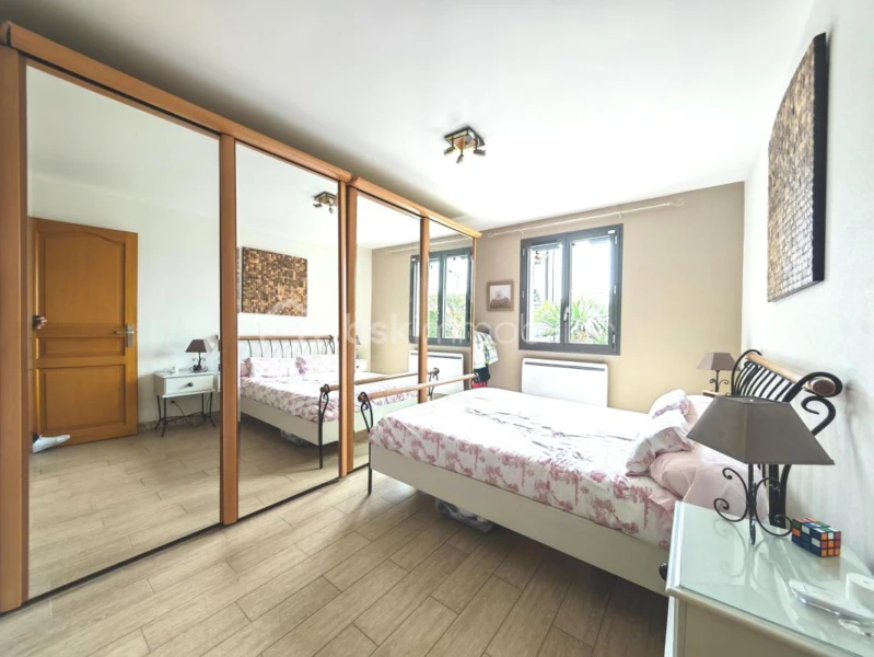 gH3kkvqYqUOPPERhqBqtQ3mKzxcg6WFEMihKJQxk.jpg