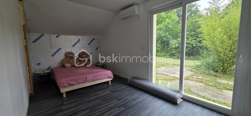 s4GRIBCXIx2BxIQfOTC9eTjesxn2X5LK6fe5Y3yp.jpg