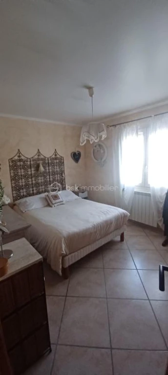 6hZLIzON30cieWIz6XtXasXl70qe6EvmGpLiCjDZ.jpg