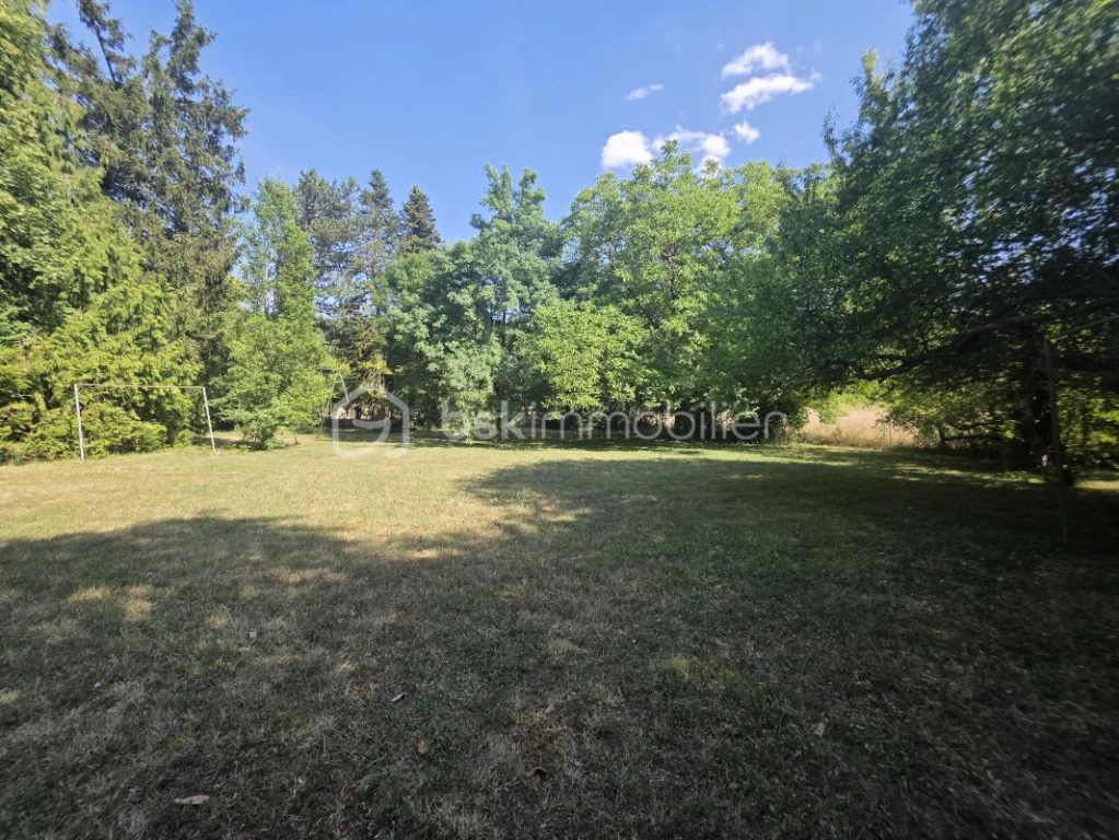 AXGgjOryki60SqlLg1LfeGOLL8IesiUR5TbLpBwe.jpg