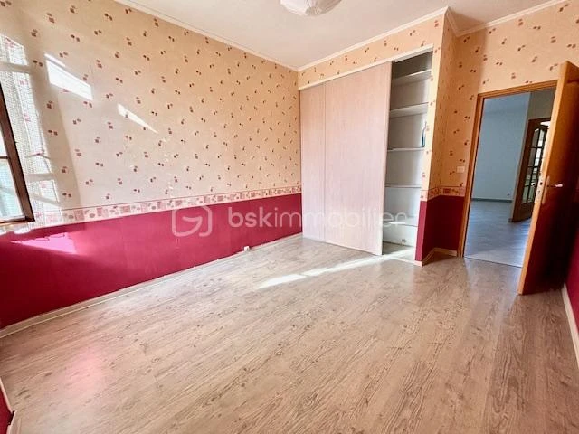 n42vt2S4oRra3ksC5vUhS7FEl3mv0RiYm4puSI4P.jpg