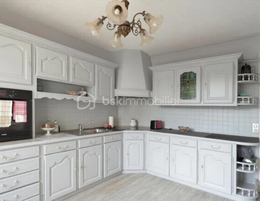 98qxXkfyebiZg5CH1YUJ8x6lvT2D2SyVihPQI3Zw.jpg