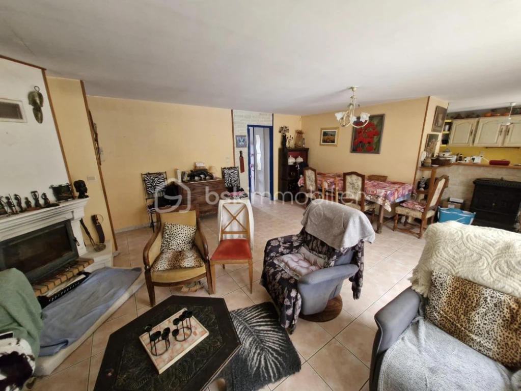 PlpelTcvMVefIRRU7UWqAB5PgMVcFNK1PhMcEW65.jpg