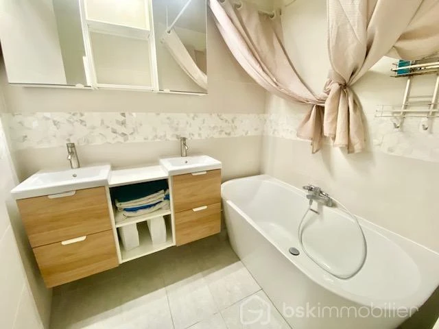kJ0uL2kjColqngT1aLS0zVQOFrxRV1VcShM9MSG4.jpg