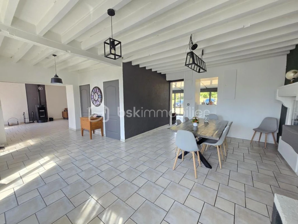 njisN7xg1eMzVvRZWHvdshYESwLGOynuaNWZZSxf.jpg