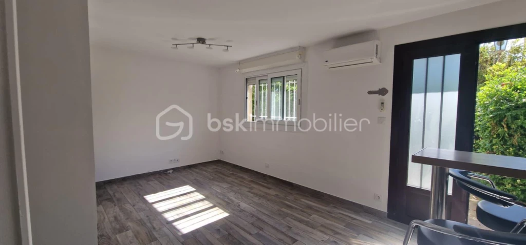 Y0P18mp7NaYI4X0Q6gYbJ8Suc4oyZVNO6Ko4UGCl.jpg