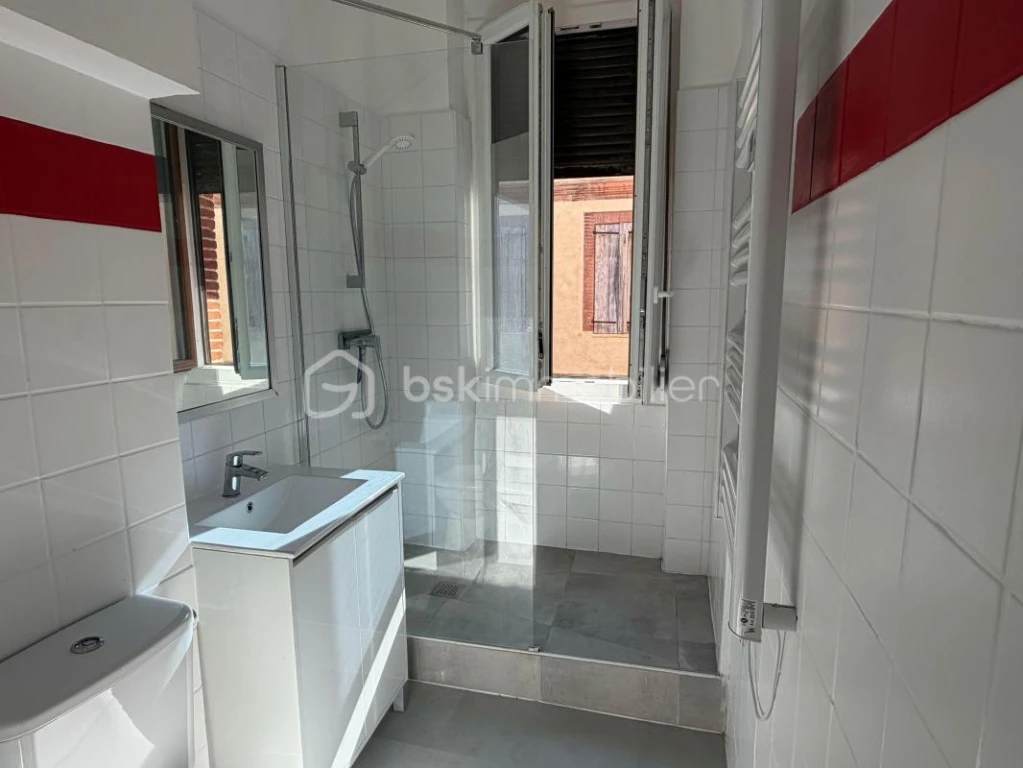 dyT9ATq55lUxjeFhkGjjKjw65mj3G7F8StxRzTJl.jpg