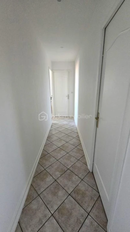 X5Sdq4nTa2PfkVlIZ4L9M8Oen8J6TBNBhym9It8t.jpg