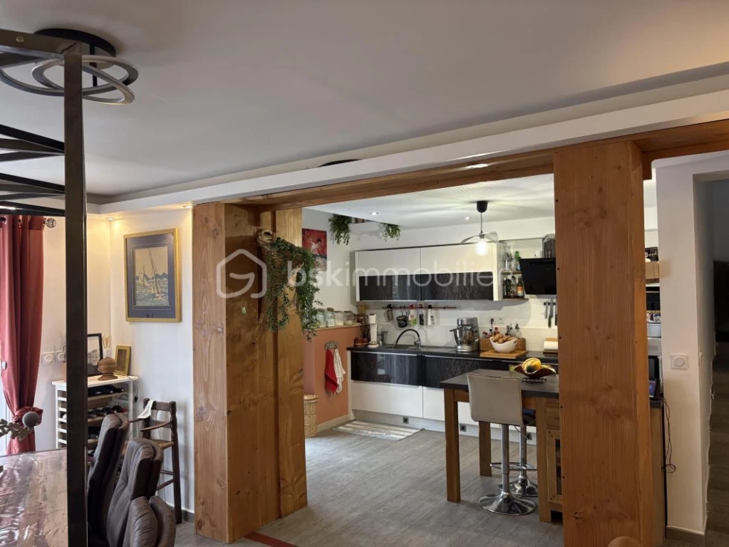 DujES8I7eGd9vl3wjvJD1T0x3P6EUmvuWFWuekhg.jpg