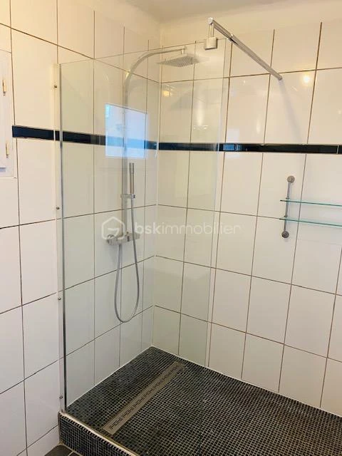 84bPpofZJDB7u64zQTq6eNXGGfieJ1g0g2aQ9RZo.jpg