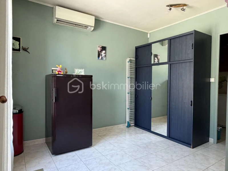 AZ2JKr6hpo0BFl4HTP49riafoP0e2C4w8hiN9k5C.jpg