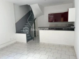 rnaewKA1A2kyip5DZhrWvHsSlQVgYm8M2BkAk5bd.jpg