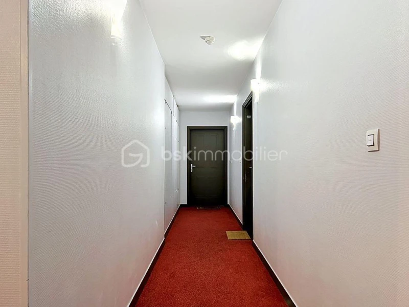73ORn22H0MdsCZbQjzJ7ca8MqGfAIxVnYMQ2aG3k.jpg